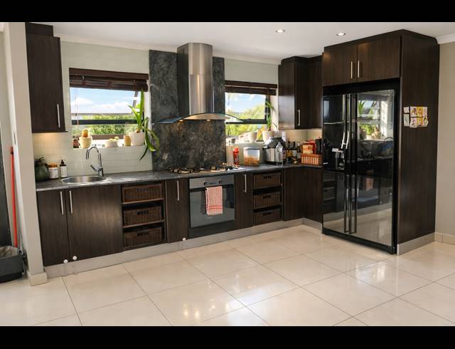 4 BEDROOM HOUSE FOR SALE IN FLAMINGO VLEI